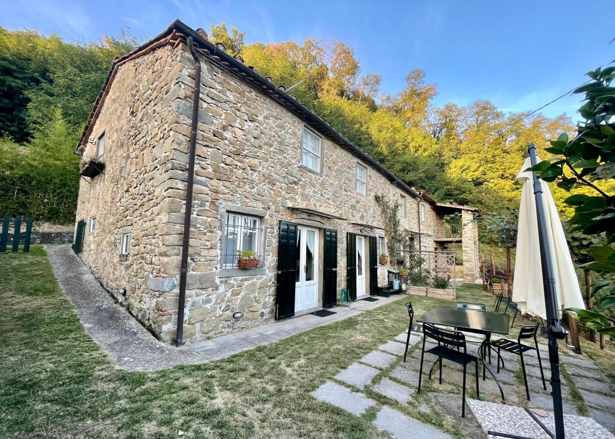 La Casa In Valli 35 Bagni di Lucca Kültér fotó
